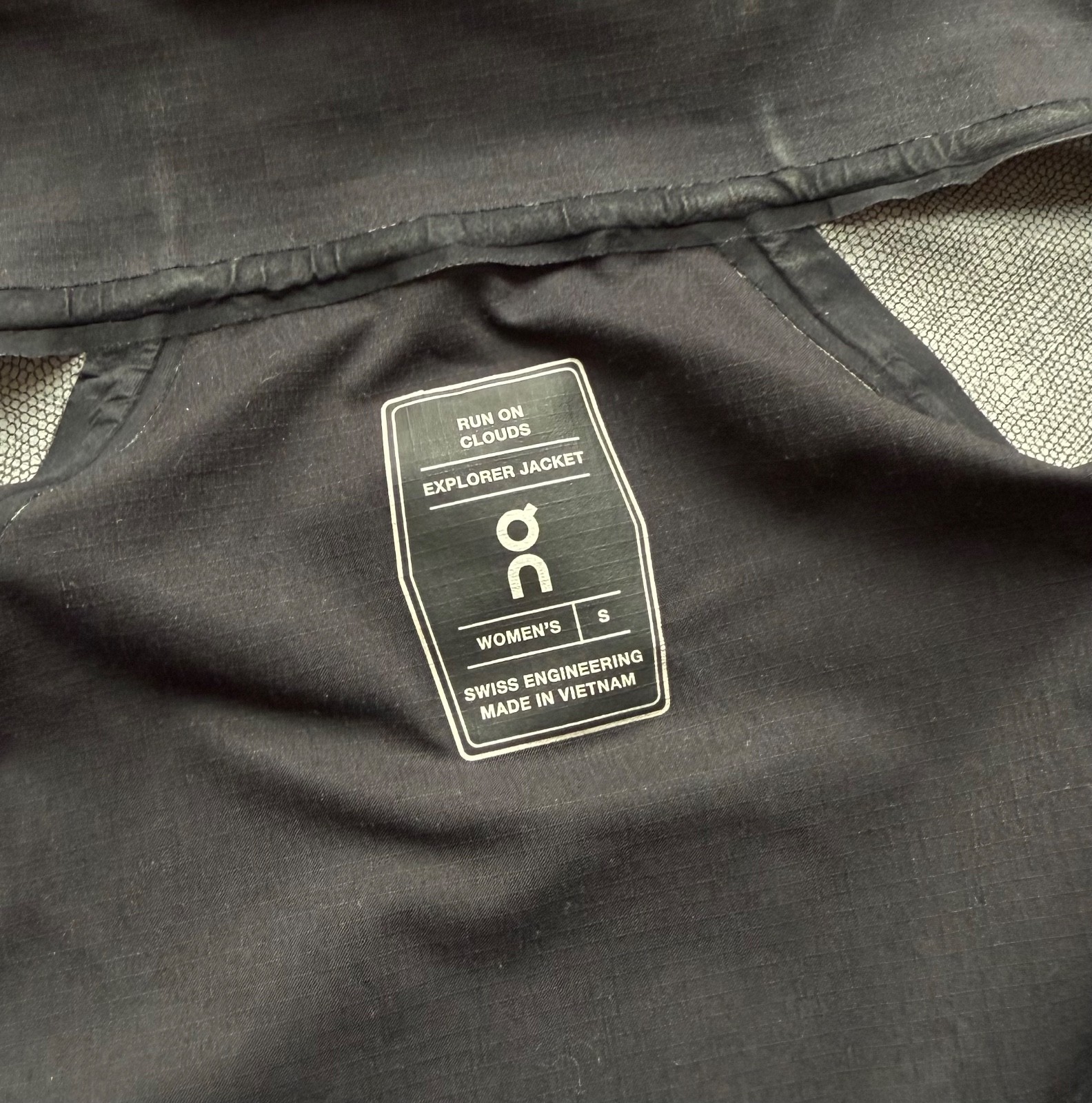 On Cloud Waterproof Explorer Jacket - image 9