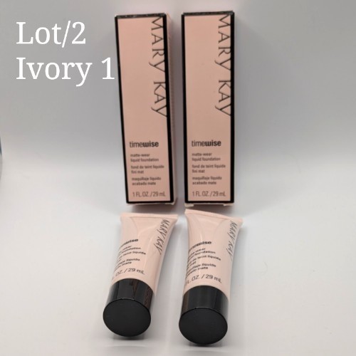 Mary Kay TimeWise Matte Wear Foundation Ivory 1 Buildable Flawless Oil Free Lt/2 - Picture 1 of 7