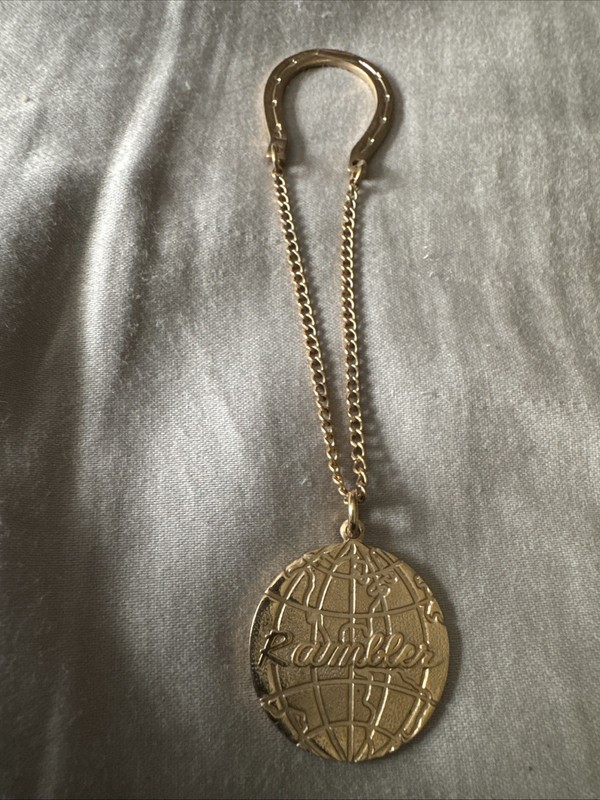 Vintage 1950s-1960s Nash Rambler Brass Globe Keychain Fob with Horseshoe - Car