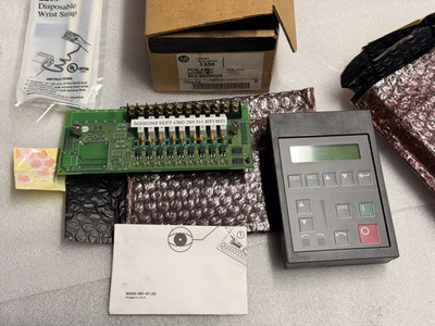  NEW  SPECIAL BUY Allen-Bradley 1336-L6E/B  W/1201-HA2 Programming Terminal