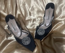 Manolo Blahnik VintageSatin Leather Heels Size 39 Black Luxurious Heels.