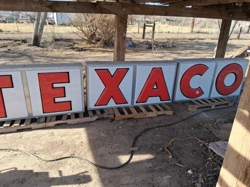 Vintage TEXACO Illuminated Sign – Large Format – Complete Letter Set