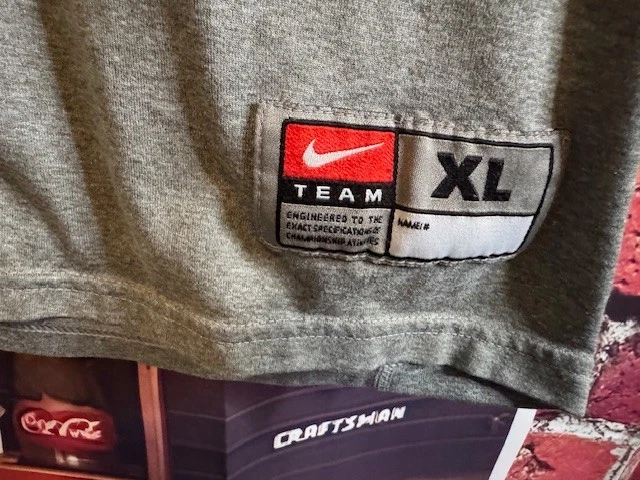 East Carolina Pirates Nike Short Sleeve T Shirt Size XL - Image 3 of 4