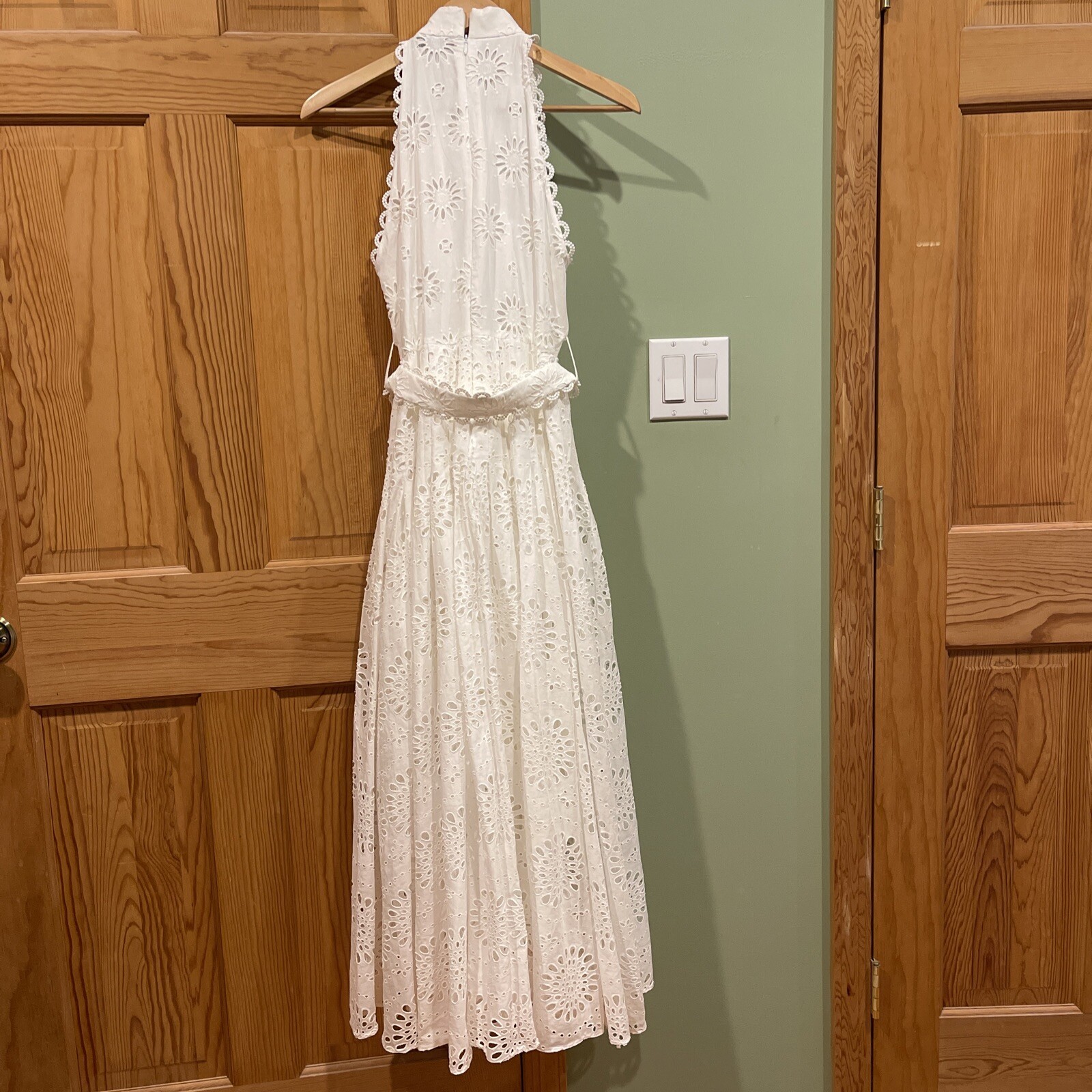 Zara white embroidered Eyelet dress size Small new image 4