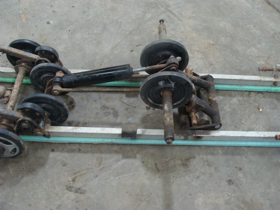 ARCTIC CAT Wildcat 700 EFI 1995 largo 136" cuadro deslizante rieles brazo bogies Foto 3 de 4