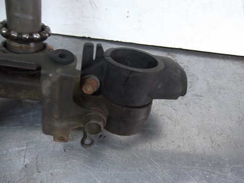 HONDA 400 BROS NT400 BOTTOM YOKE AND INDICATOR BRACKETS - Picture 2 of 6