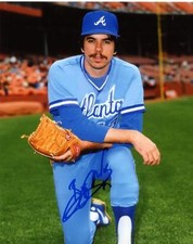 BOB WALK ATLANTA BRAVES SIGNED AUTOGRAPHED 8X10 PHOTO W/COA