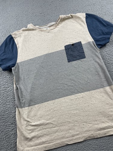 Quiksilver Shirt Mens Large Beige Blue Logo Surfer Surfing Pocket Tee 1053 - Picture 2 of 11