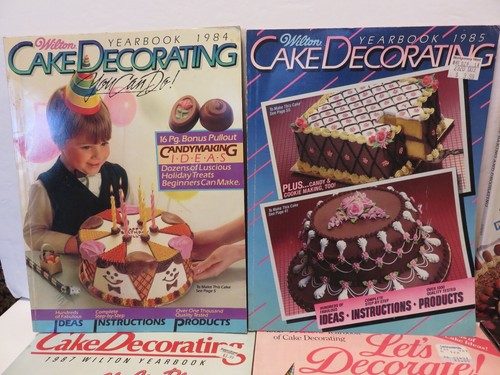 1982, 83, 84, 85, 86, 87, 88, 89 Wilton Yearbook Cake Decorating Booklets - Picture 3 of 8