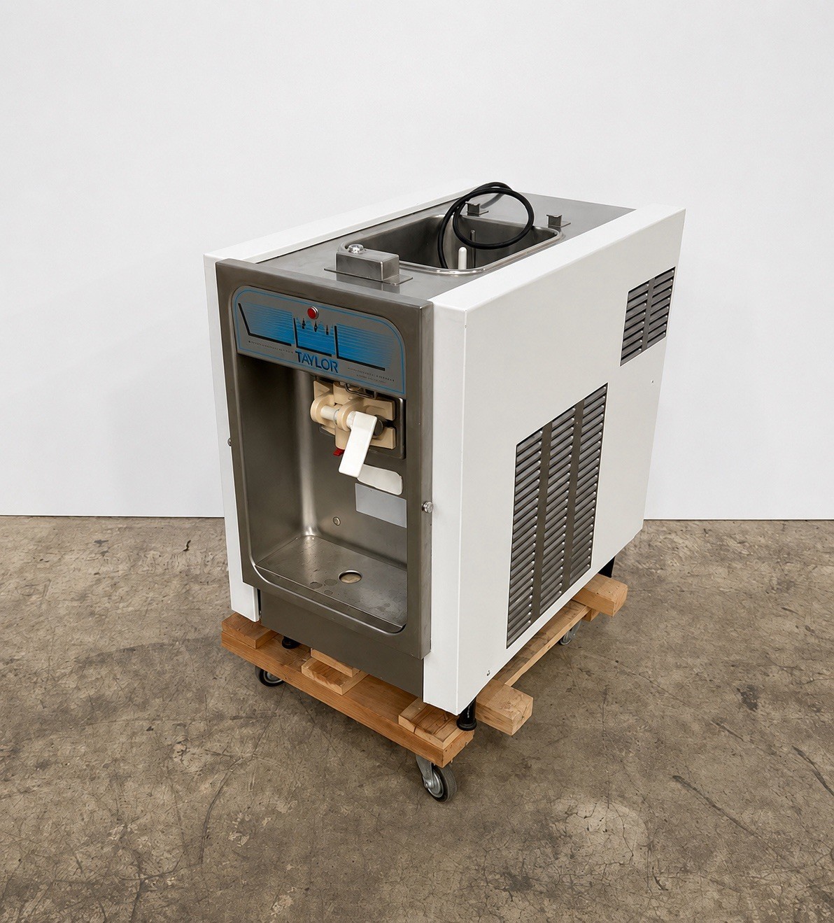 Taylor 152 ice cream machine Cleaned Serviced Tested Warranty Delivery and Demo
