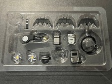 Hot Toys Mms712 The Flash Batman Modern Suit 16 Scale Accessories Batarangs