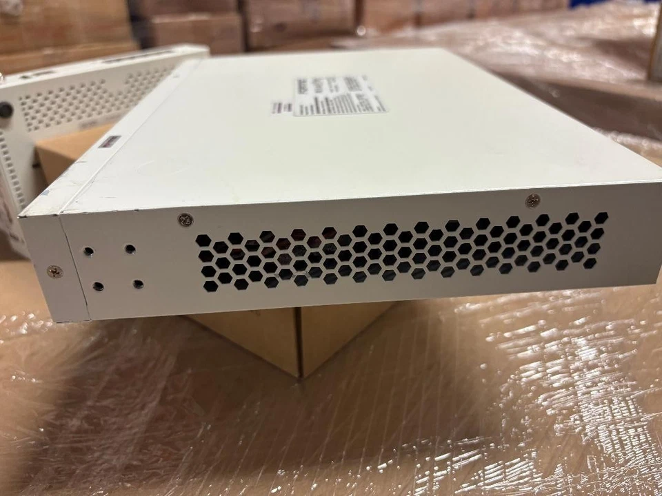 Fortinet FortiSwitch FS-124D-POE 24 Port Gigabit Ether Switch UNREG LOT OF 3 - Image 3 of 4