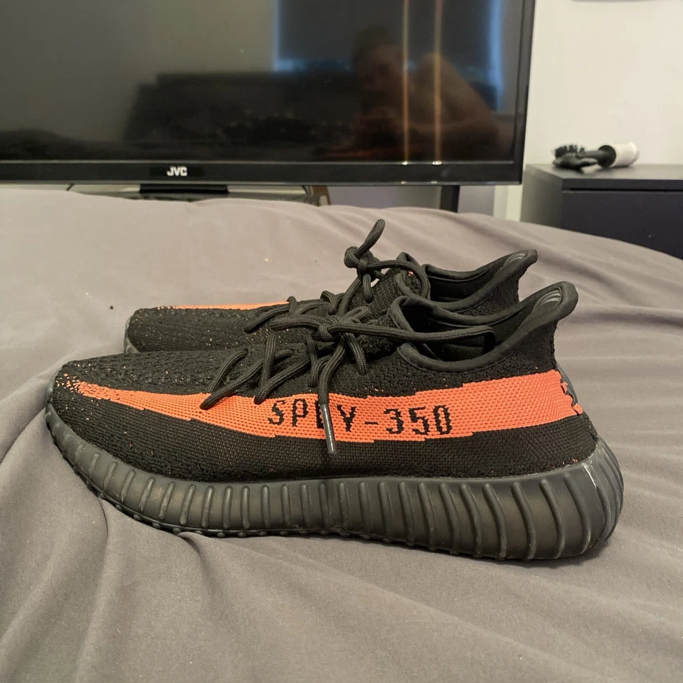 Size 10 - adidas Yeezy Boost 350 V2 Low Red Stripe, photo 4 of 5
