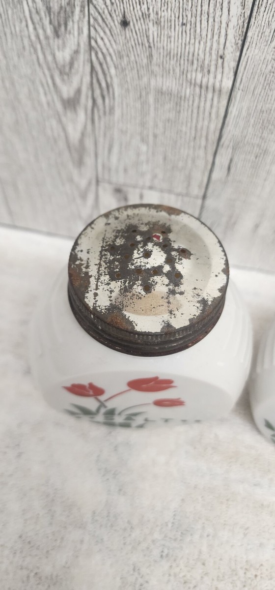 Vintage Fire King Red Tulip Salt & Pepper Shakers Anchor Vitrock