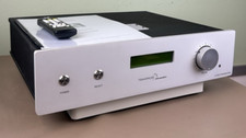 TSAKIRIDIS ALEXANDER PREAMPLIFICATORE VALVOLARE CON SCATOLA BELLO