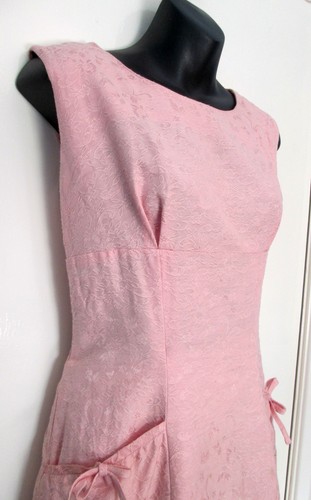 50er Jahre - rosa Brokat Party Kleid mit versteiftem Unterrock + Taschen Detail - S - Bild 3 von 12