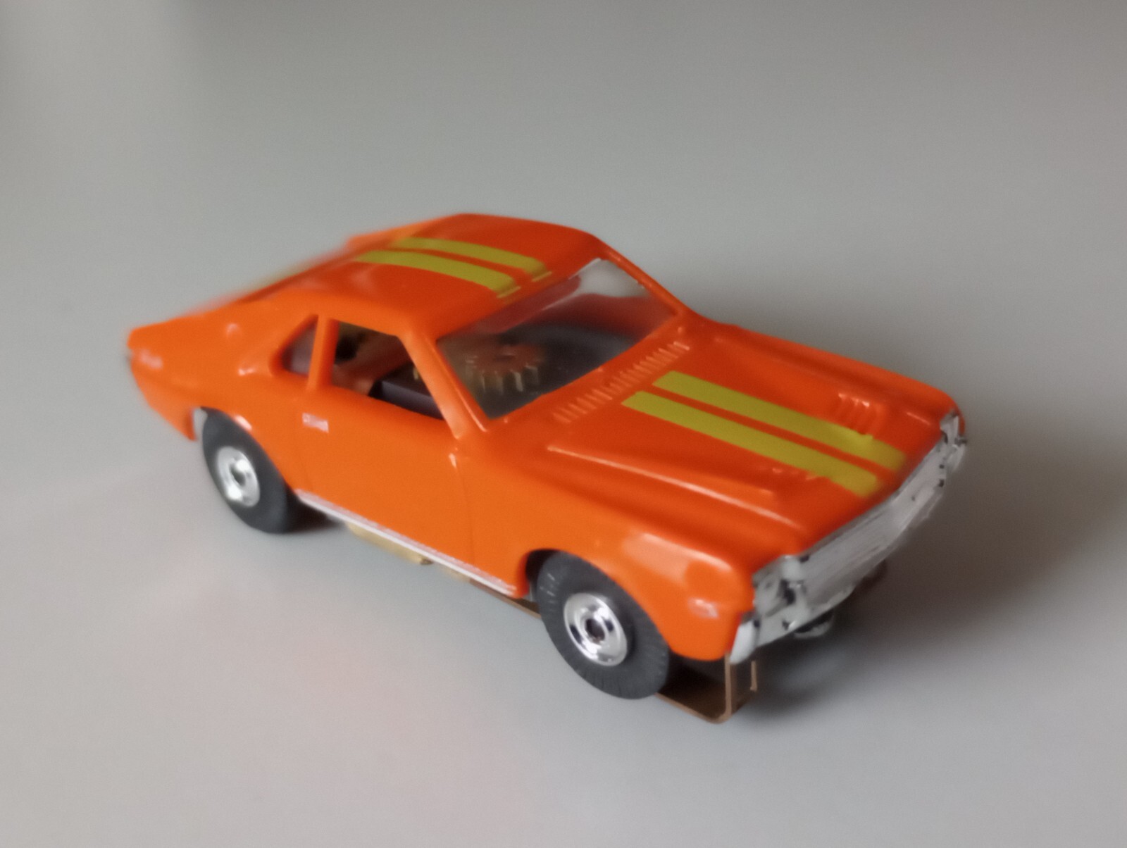 AMC/AMX AURORA TJET 1414 ORANGE/MUSTARD SLOT CAR IN NEAR MINT