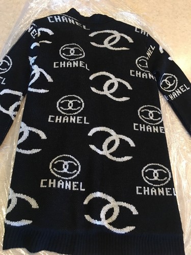 CHANEL Cardigan Sweater Size Small - Picture 5 of 8