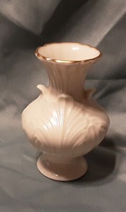 Lenox Special Collection Elfin Footed Bud Vase Ivory Gold Trim 4.5" USA.