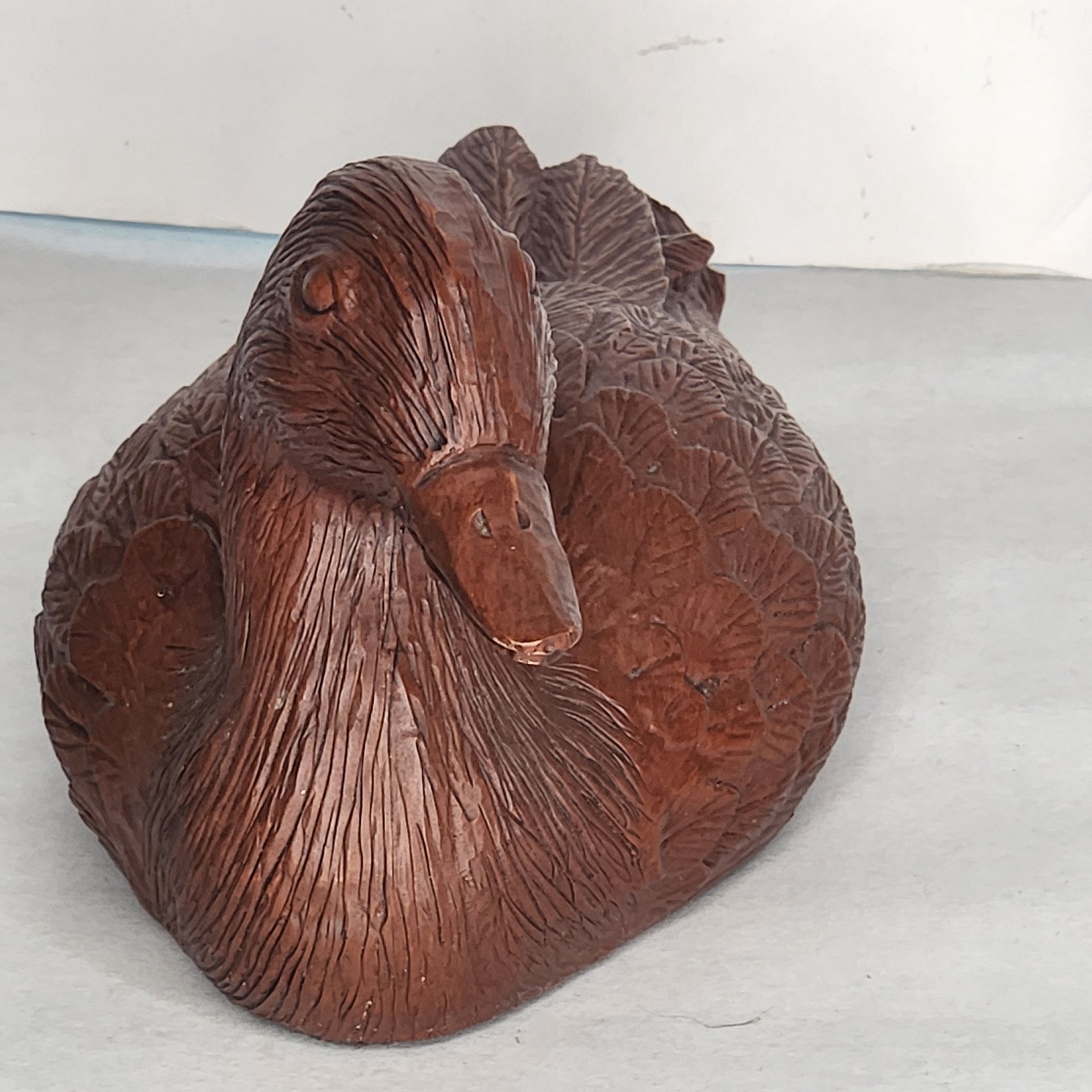 Red Mill Mfg Handcrafted VA USA - Duck - Pecan Shells and Resin 7 inches Vintage