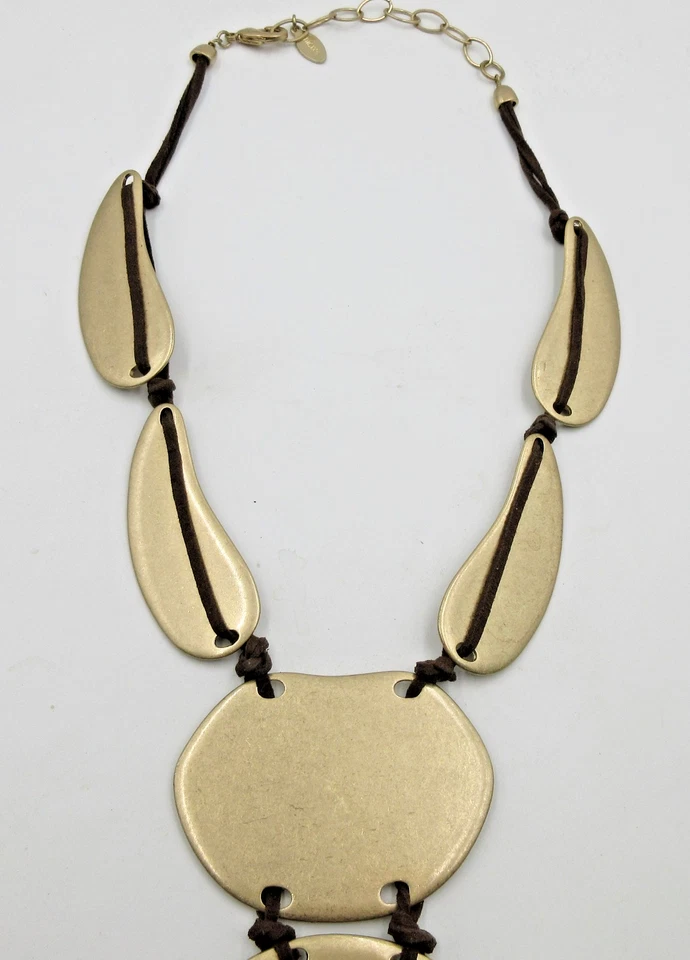 Collar PESADO INUSUAL FIRMADO CHICOS IMITACIÓN CUERO MARRÓN tono dorado grueso Foto 4 de 4