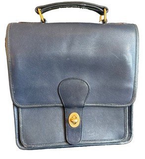 Vtg AUTHENTIC Coach Navy Station Bag Purse 5130