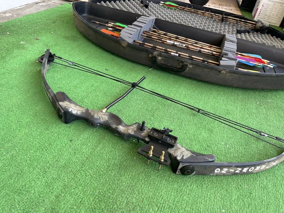 Browning Bow And Arrow Set With Case - Imagem 2 de 4