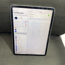 Apple iPad Pro 11 1st Gen 256GB WiFi Cracked Screen For Repair