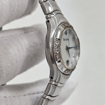 Bulova Vintage C899133 Ladies Watch A7 Diamond Silver Tone  display picture 3