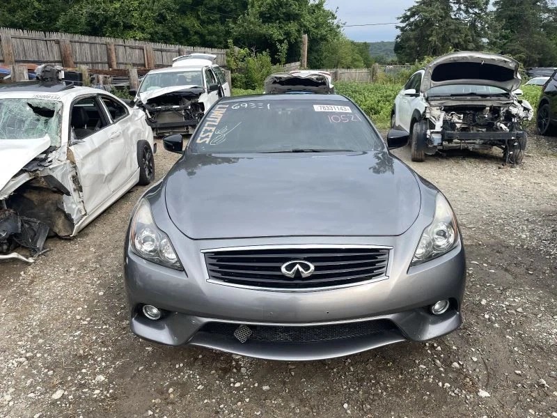 Infiniti Q60 2014-2015 techo con techo corredizo gris PC: KAD 3,7 L tracción trasera 114 k Limited 55950 Foto 3 de 4