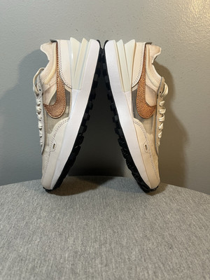 Nike Waffle One ESS Light Soft Pink Athletic Womens Shoe Size 8 FB1298-600