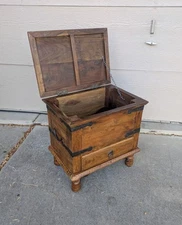 Vintage Rustic Wood & Metal Storage Chest Trunk with Lid & Drawer Industrial N67
