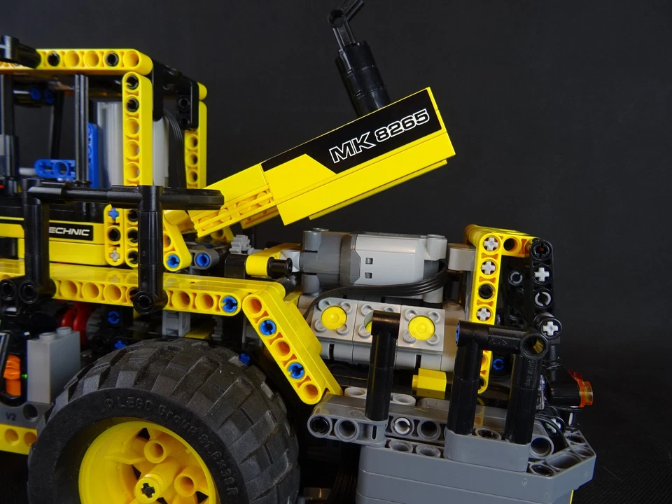 Lego Technic Modell - Frontlader - mit Akku und Fernbedienung - funktionsf. - #5 - Bild 4 von 4