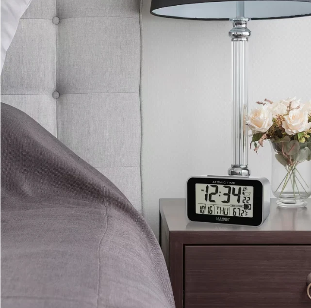 La Crosse Atomic Digital Alarm Clock Indoor Temp Moon Phase Travel Silver - Image 2 of 4