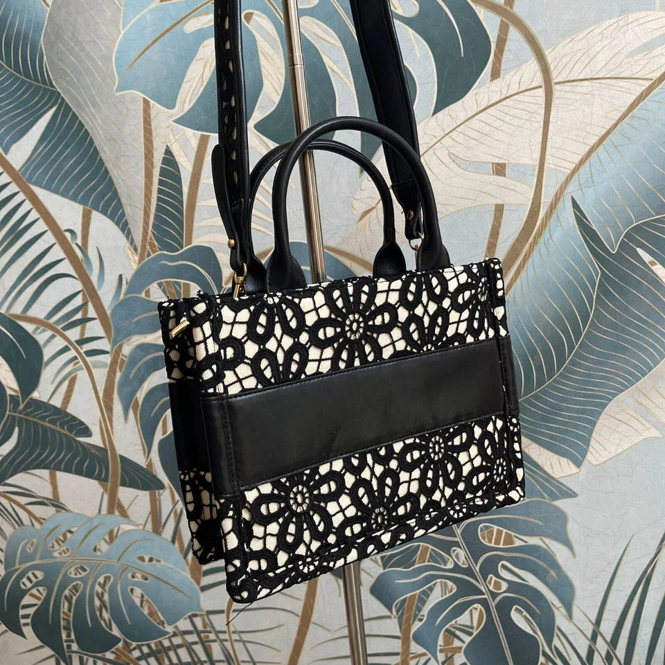 Borsa In Pizzo con Doppi Manici e Tracolla - Immagine 2 di 4