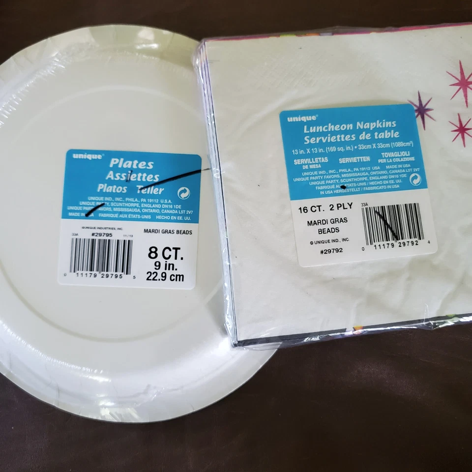 Большой лот товаров для вечеринок Mardi Gras, декор, новые нераспакованные тарелки и салфетки - Изображение 4 из 4