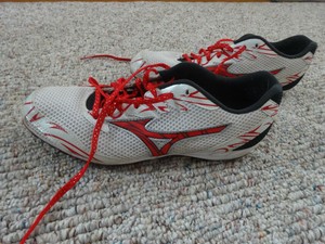 mizuno track spikes