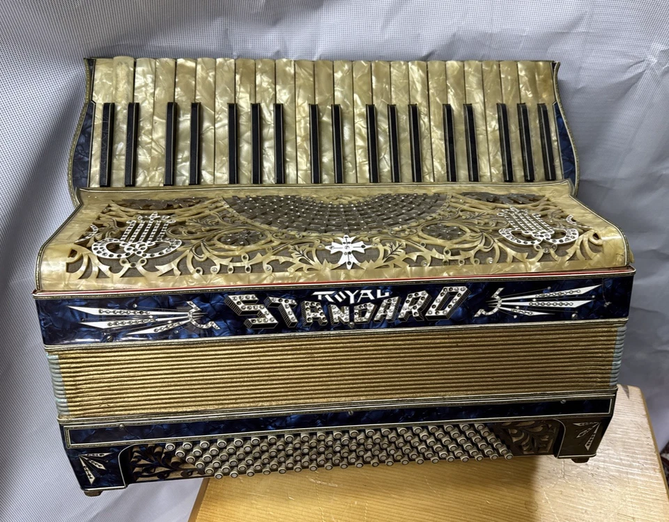 Collectible: Vintage Accordion Royal Standard #102 - Image 2 of 4