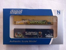 dapol n gauge factory weathered containers for wagons with graffiti x 2 boxed