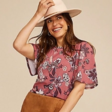 Maurices~New With Tags~Multi Color Floral Short Flutter Sleeve Top~XLarge