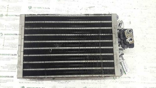 9000915 VERDAMPFER DER KLIMAANLAGE / 573052 FÜR MERCEDES-BENZ CLASE C W202 BER