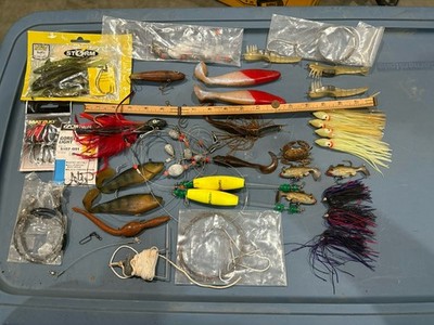 Large Lot Of Fresh And Salt Water Soft Plastic Fishing Lures New And Used