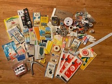 LARGE LOT of Vintage Sewing Supllies E-Z Buckle,Snaps,No Sew Adhesive MUCH MORE
