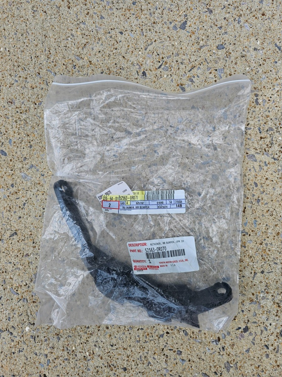 NEW 2019-2024 Toyota RAV4 Face Bar Support Retainer Bracket 52562