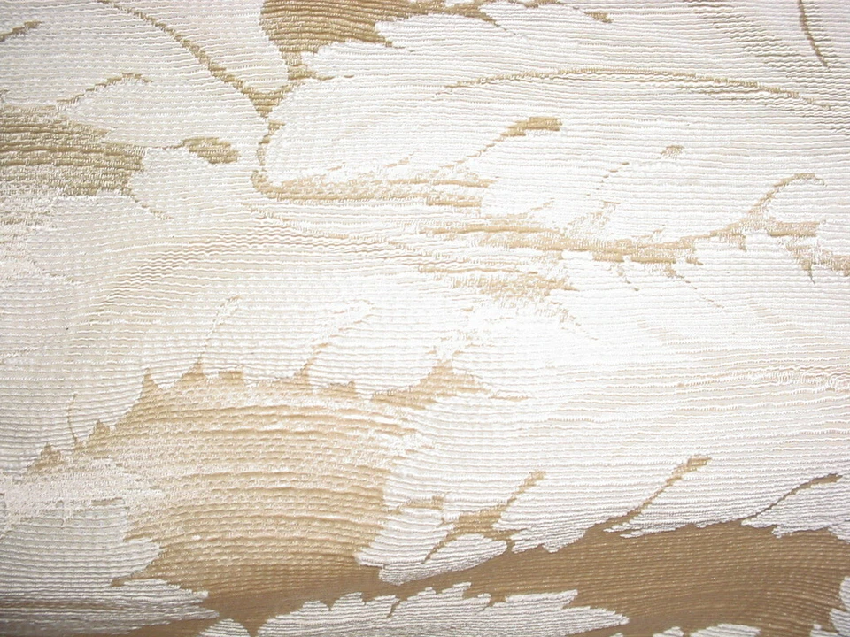 3-3/4Y Scalamandre TV 00041897 Damasco Acanto Floral Damask Upholstery Fabric - Image 3 of 4