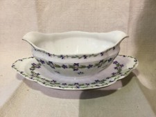Saucière signée Haviland au décor de barbeaux - Porcelaine de Limoges - XXème