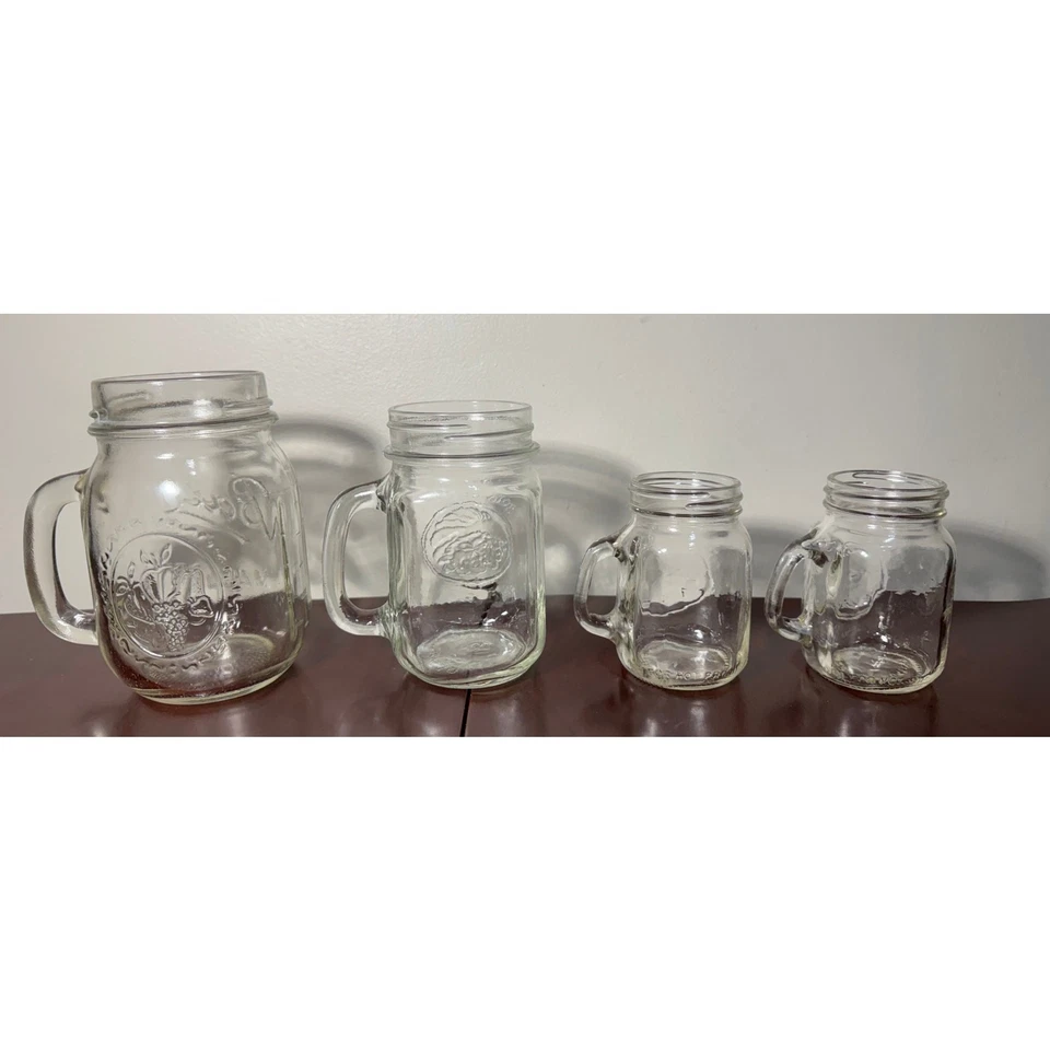 Conjunto de 4 copos Mason Jar com alças 2 regulares e 2 mini copos de shot bola  - Imagem 2 de 4