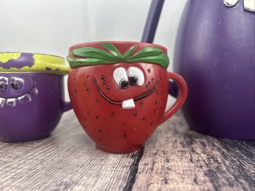 Pillsbury Funny Face Drink Mix Pitcher & 6 Cups Goofy Grape 1969-70 Vintage - Picture 5 of 18