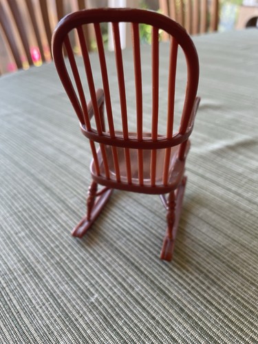 Dollhouse rocking chair 1:12 scale - Picture 2 of 3