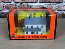 AHM N Scale General Store Building 4807 For Train Set Layout